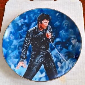 Elvis Plate
